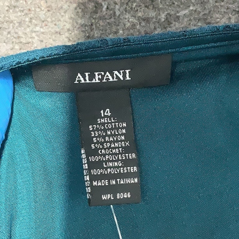 NWT Alfani Lace Cocktail Dress Size 14 - Picture 8 of 11